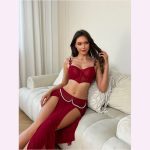 HPW321-NY-Y1193-Fishbone-Pearl-Chain-Slit-Bra-Three-Piece-Set-principal-view2